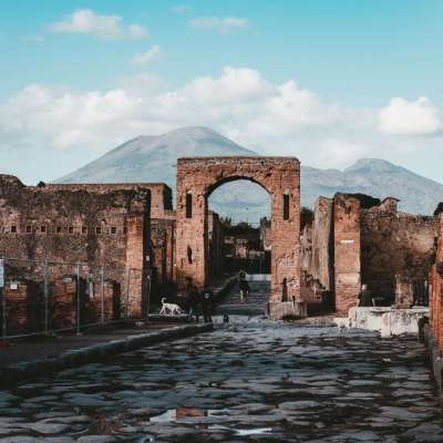 Pompeii and Herculaneum tour with wine tasting