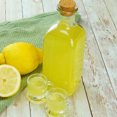 Guided Walking Food Tour and Limoncello Experience